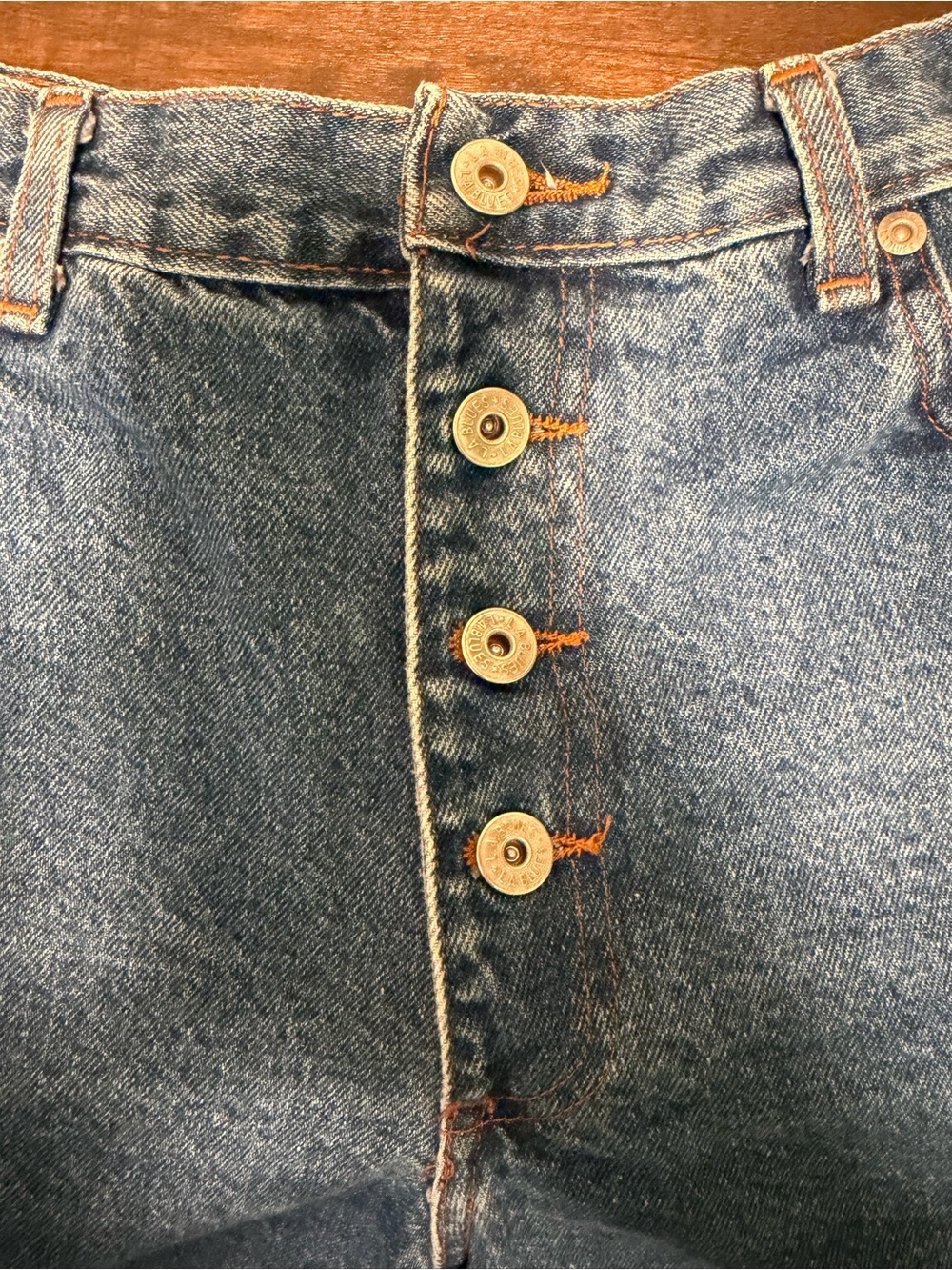 Vintage LA Blues shorts. Button up. High waist. Denim jean shorts - Picture 4 of 6